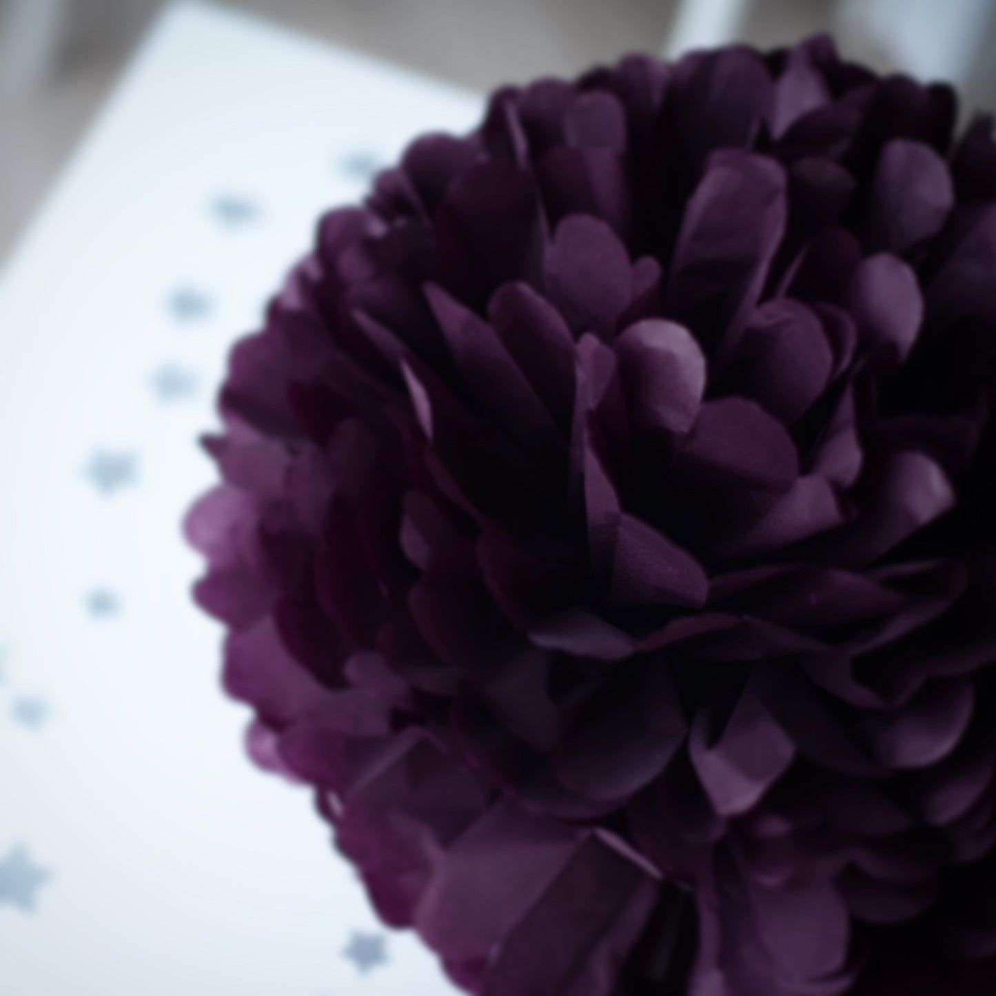 Aubergine tissue paper pom pom - Decopompoms