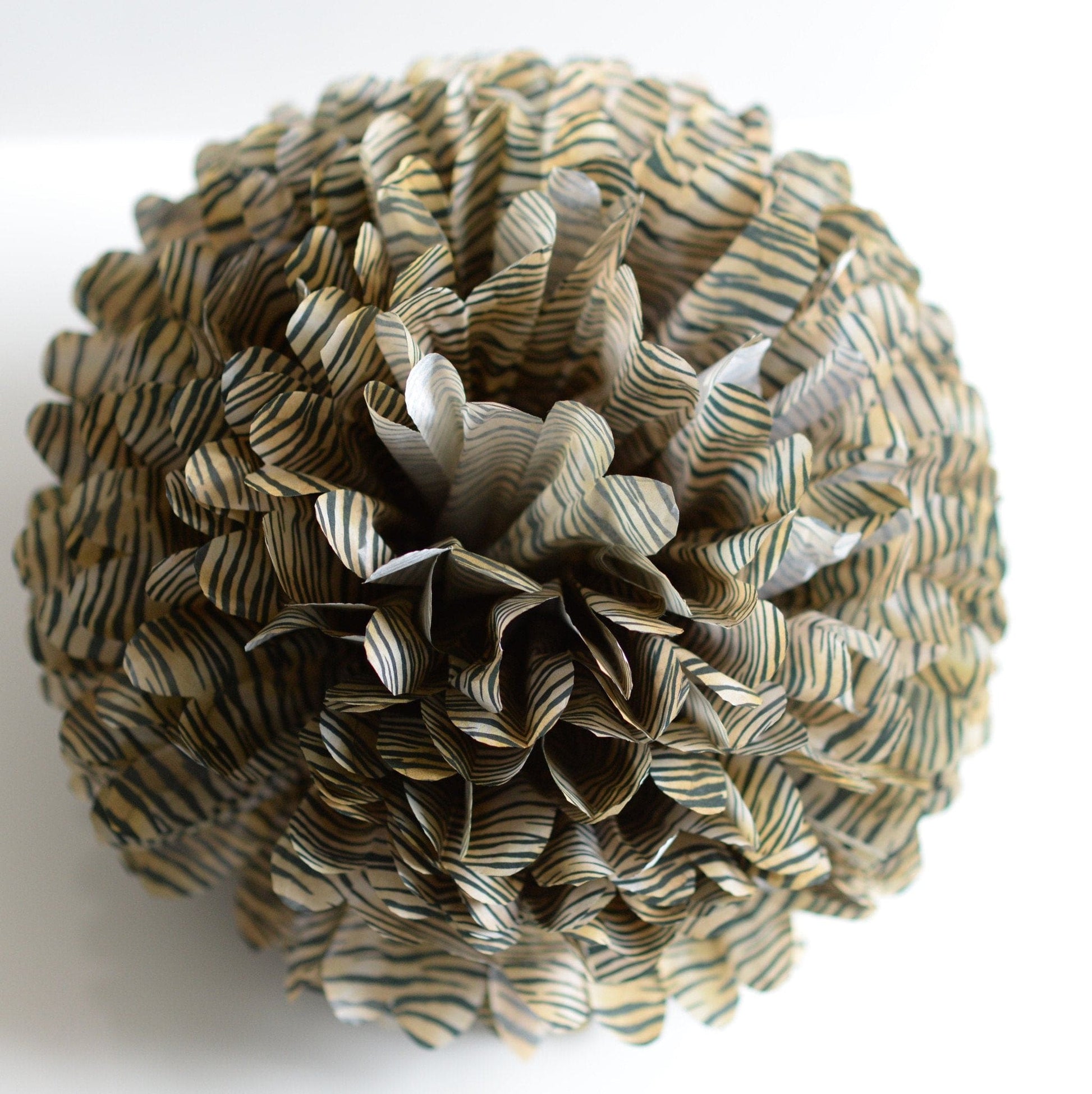 Printed Tiger tissue paper pom poms - Decopompoms