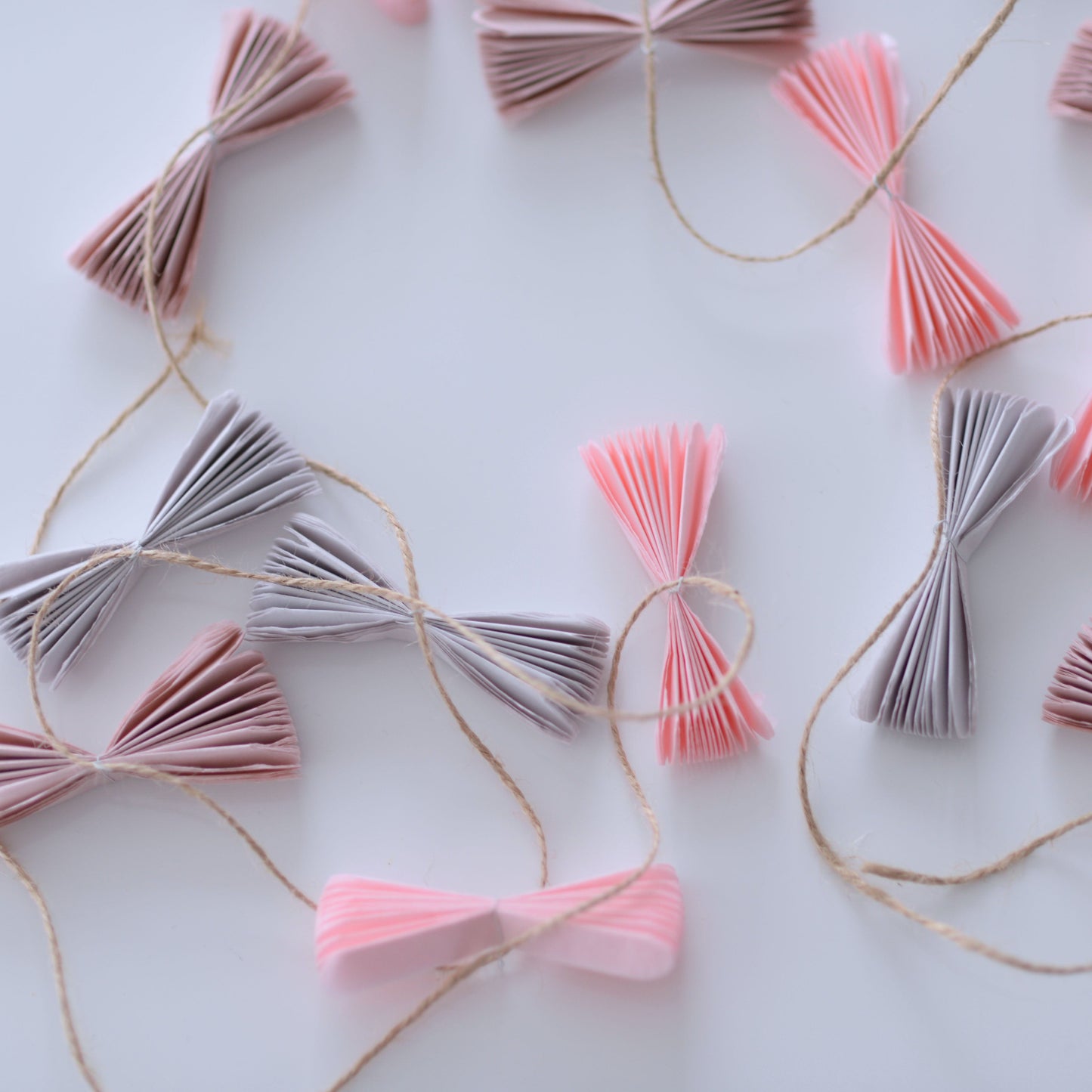 Supermini size 10 cm / 4 inch pom poms value set - Decopompoms