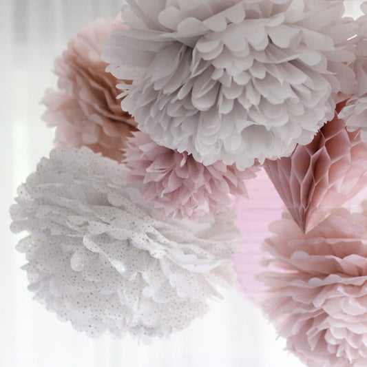 Set of 110 mixed size custom colors pom poms party set - Decopompoms