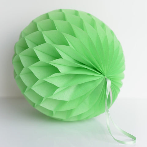 Apple green paper honeycomb - hanging party decorations - Decopompoms