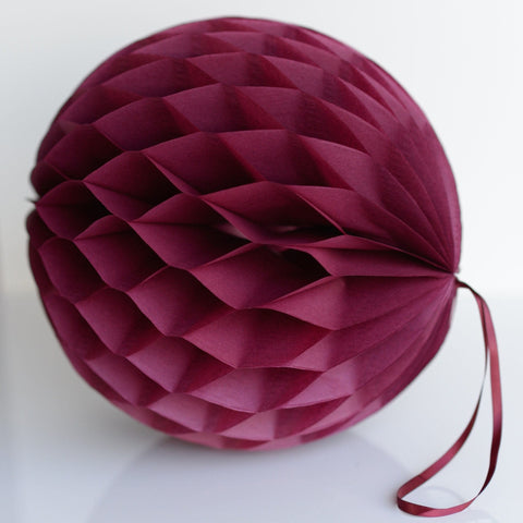 Burgundy paper honeycomb - hanging party decorations - Decopompoms