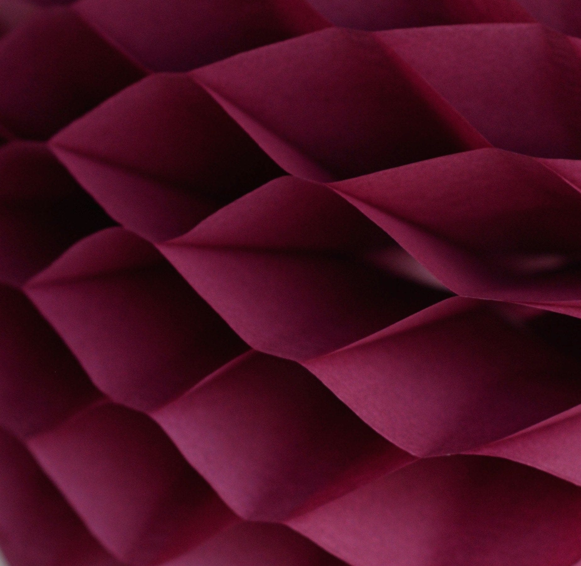 Burgundy paper honeycomb - hanging party decorations - Decopompoms