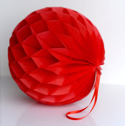 Cherry red paper honeycomb - hanging party decorations - Decopompoms