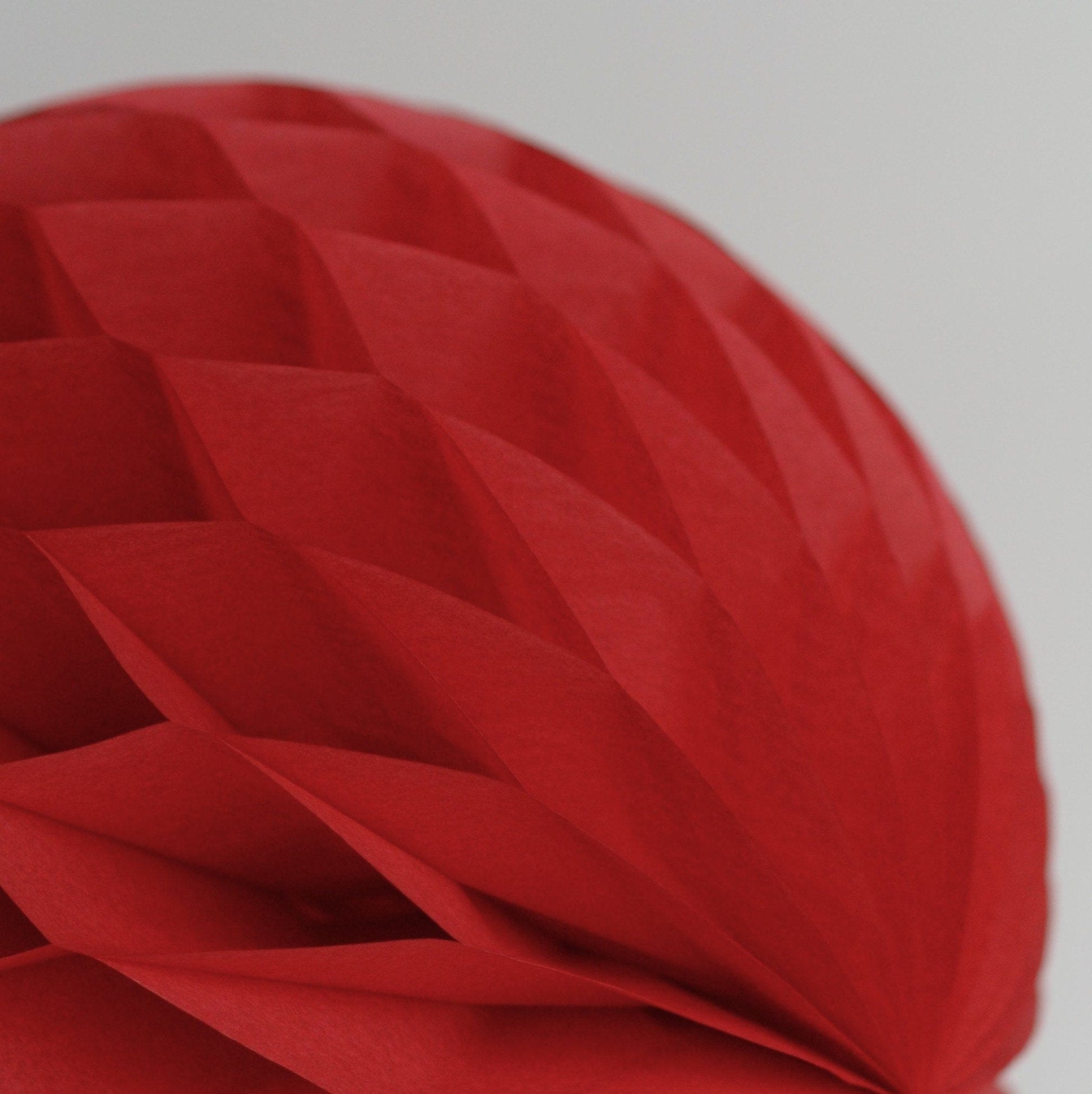 Deep red paper honeycomb - hanging party decorations - Decopompoms