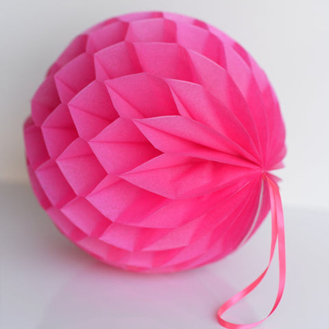 Hot pink paper honeycomb - hanging party decorations - Decopompoms