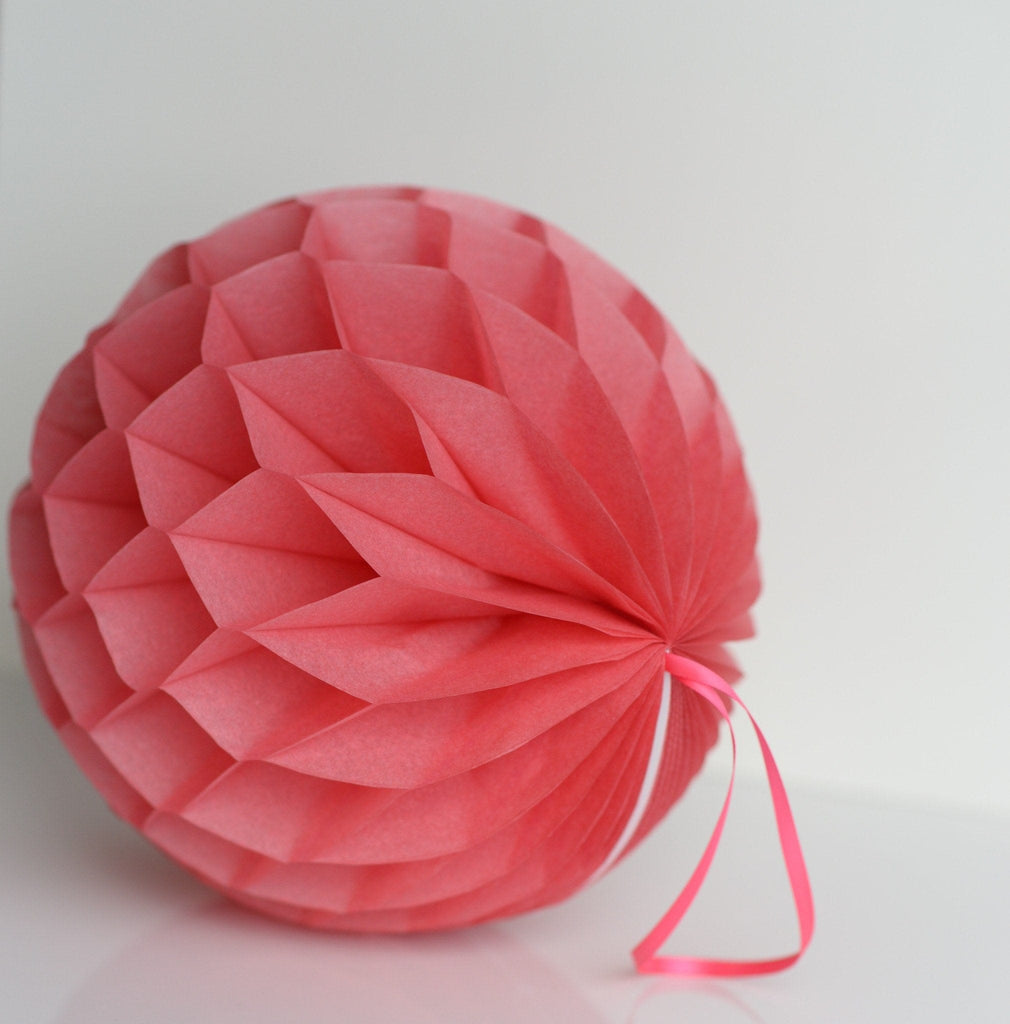 Island pink paper honeycomb - hanging party decorations - Decopompoms