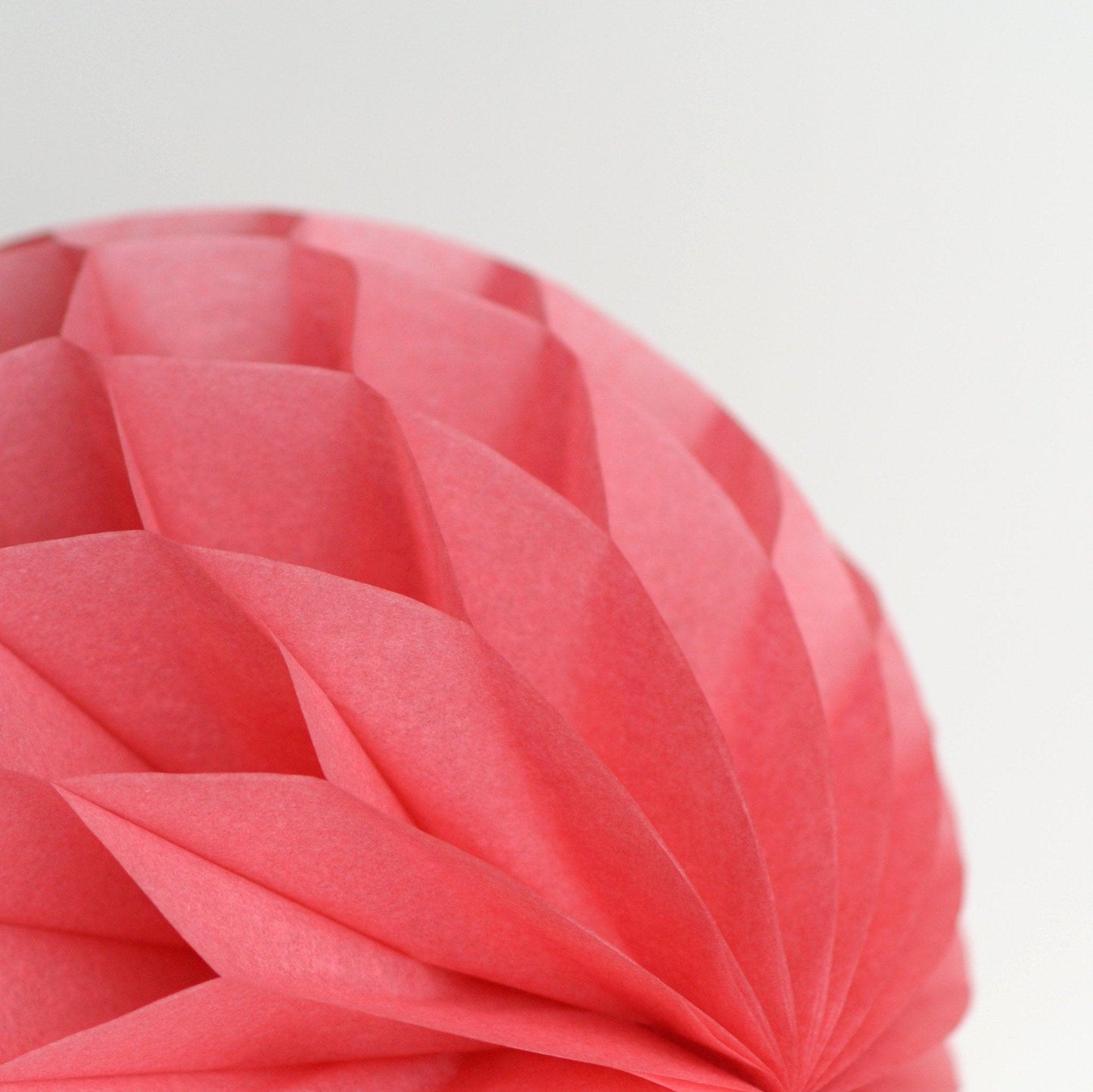 Island pink paper honeycomb - hanging party decorations - Decopompoms