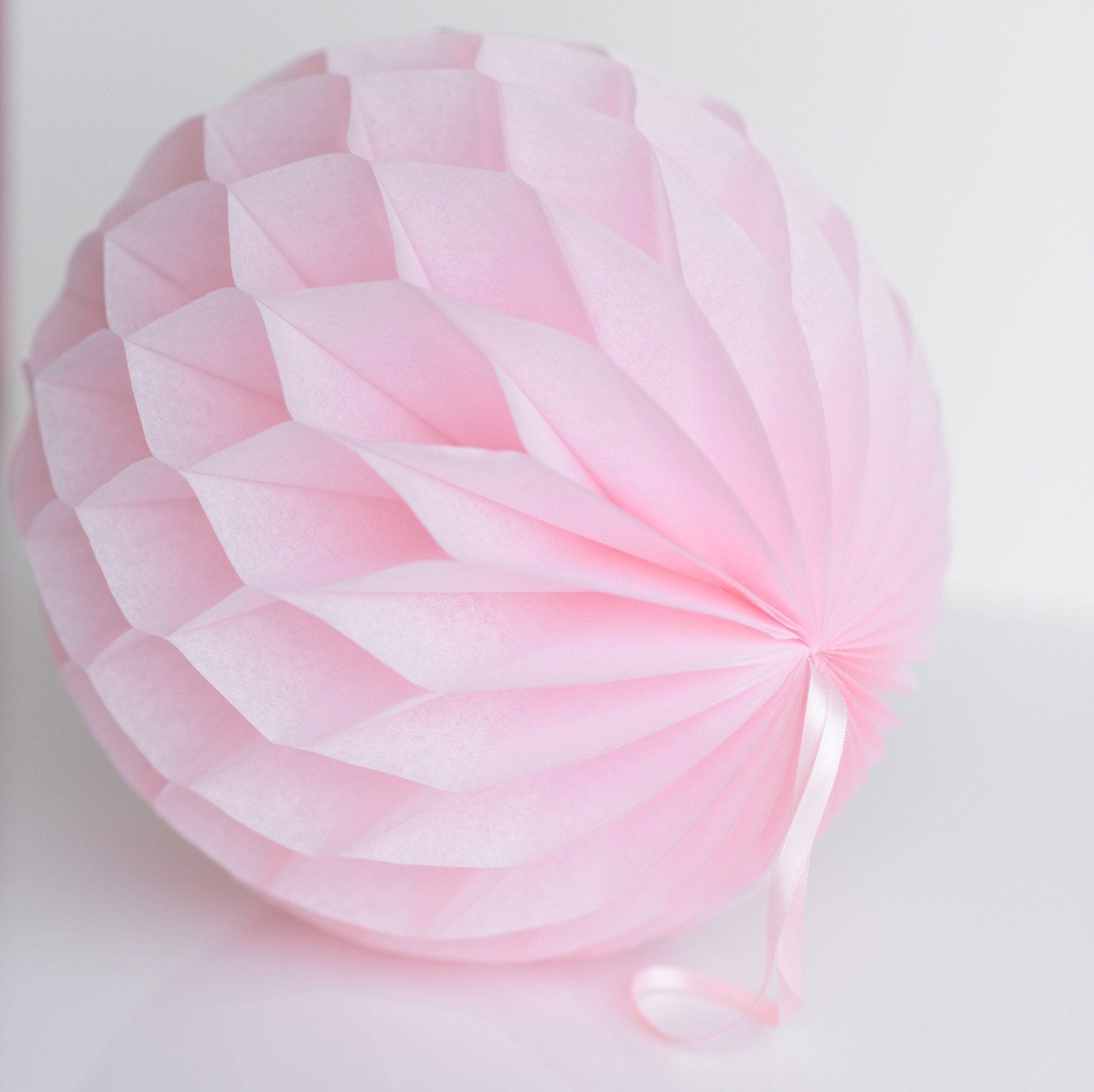 Light pink paper honeycomb - hanging party decorations - Decopompoms