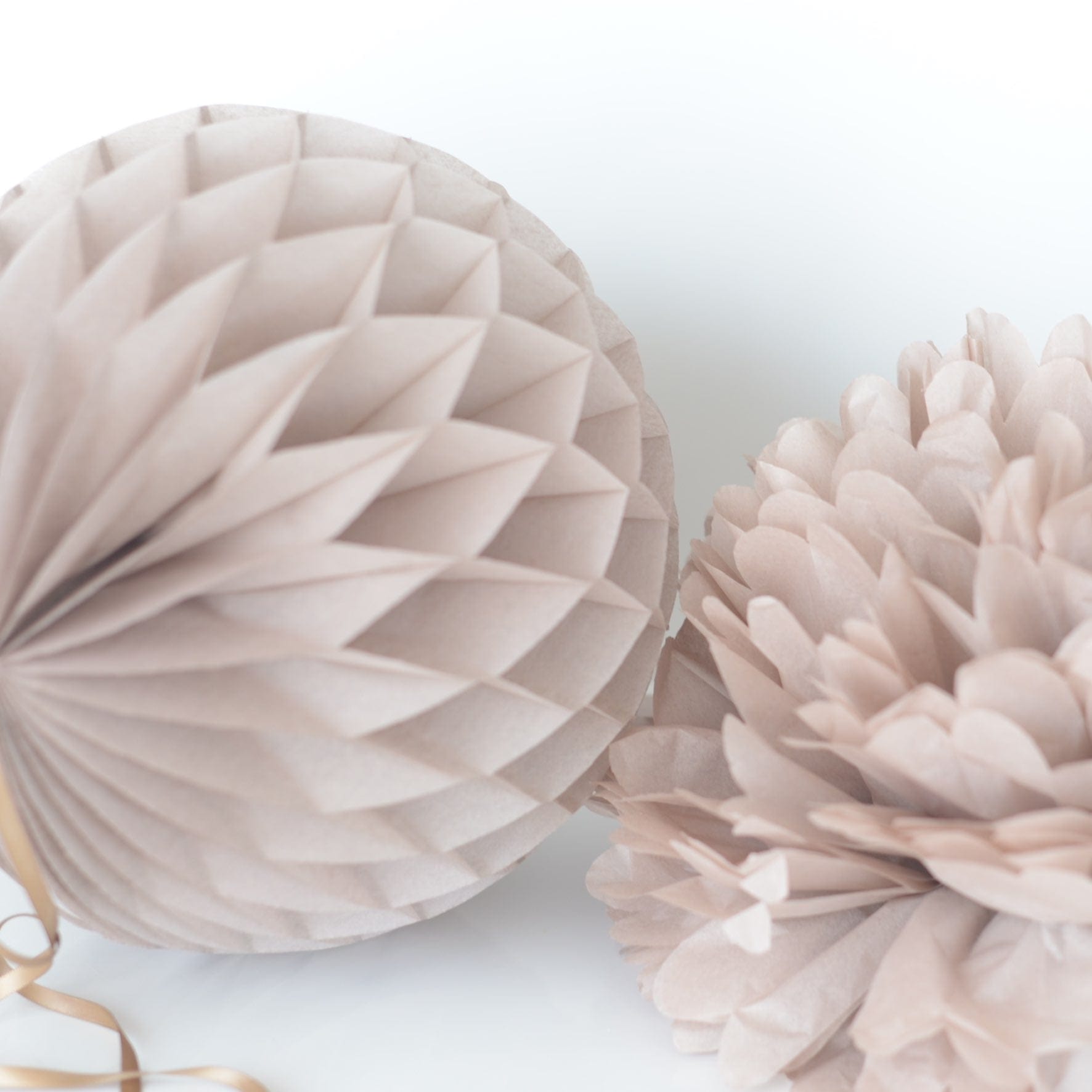 Taupe paper honeycomb - hanging party decorations - Decopompoms
