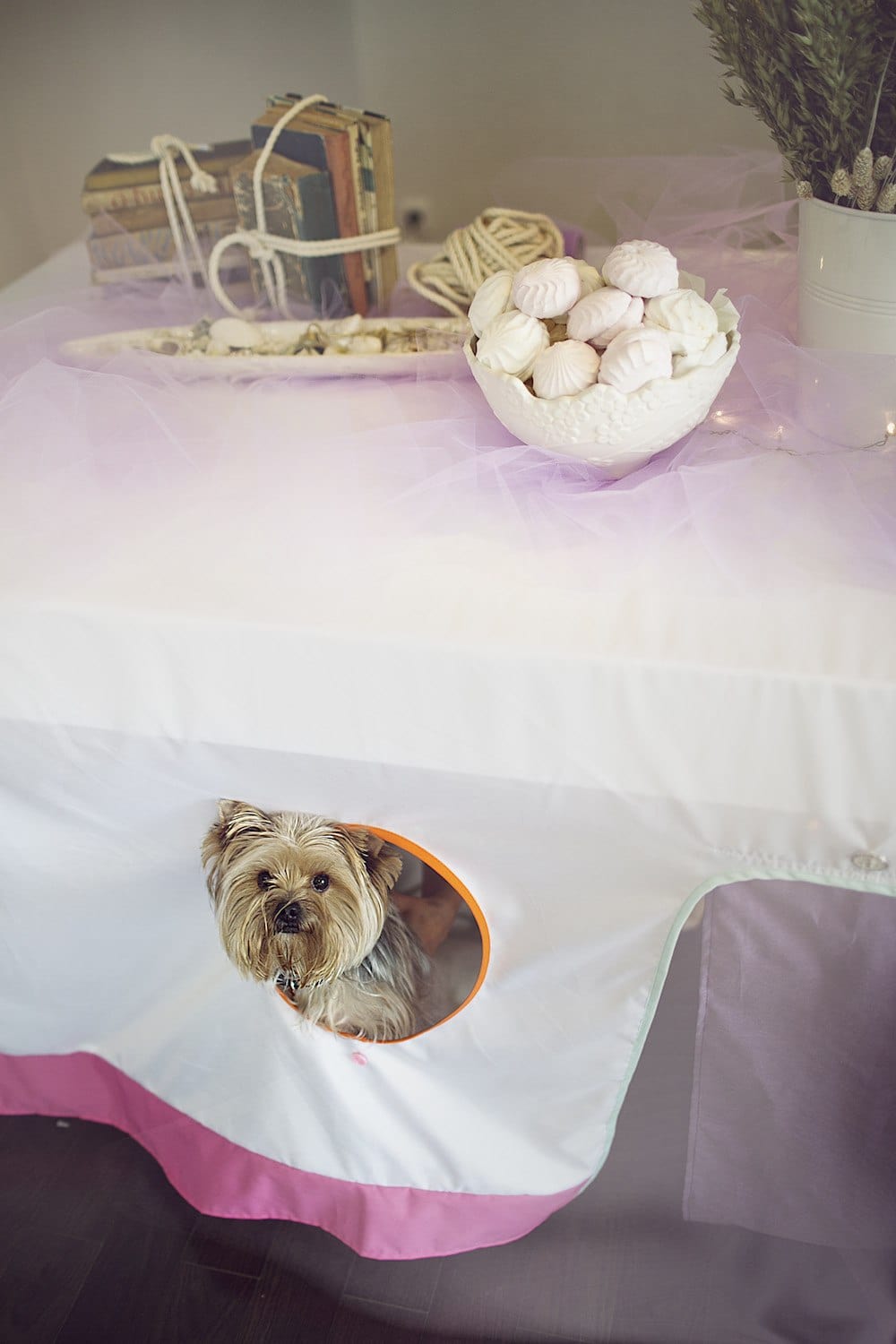 Kids party table cover - Playhouse - "Pink - Pink" - Decopompoms - party decoration boutique