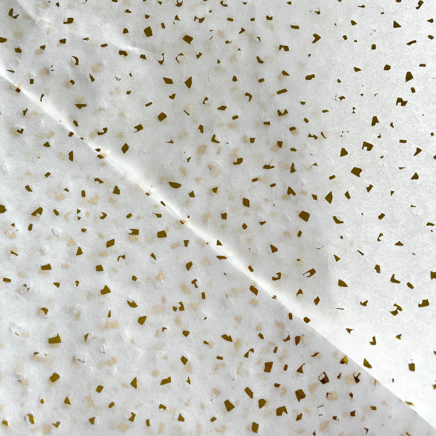Gold reflections tissue paper 70x50cm - 10 sheets -20” x 30” - Decopompoms