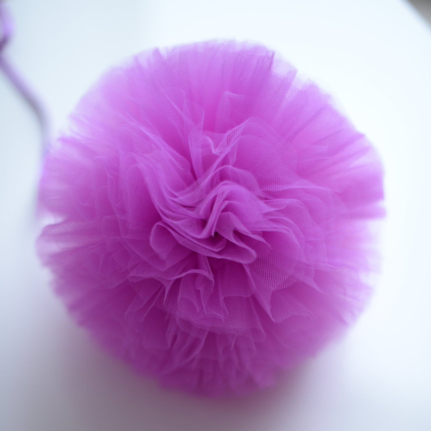 Orchid tulle pom pom - Decopompoms