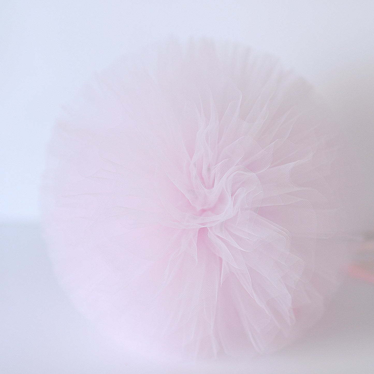 Pale pink tulle pom pom - Decopompoms