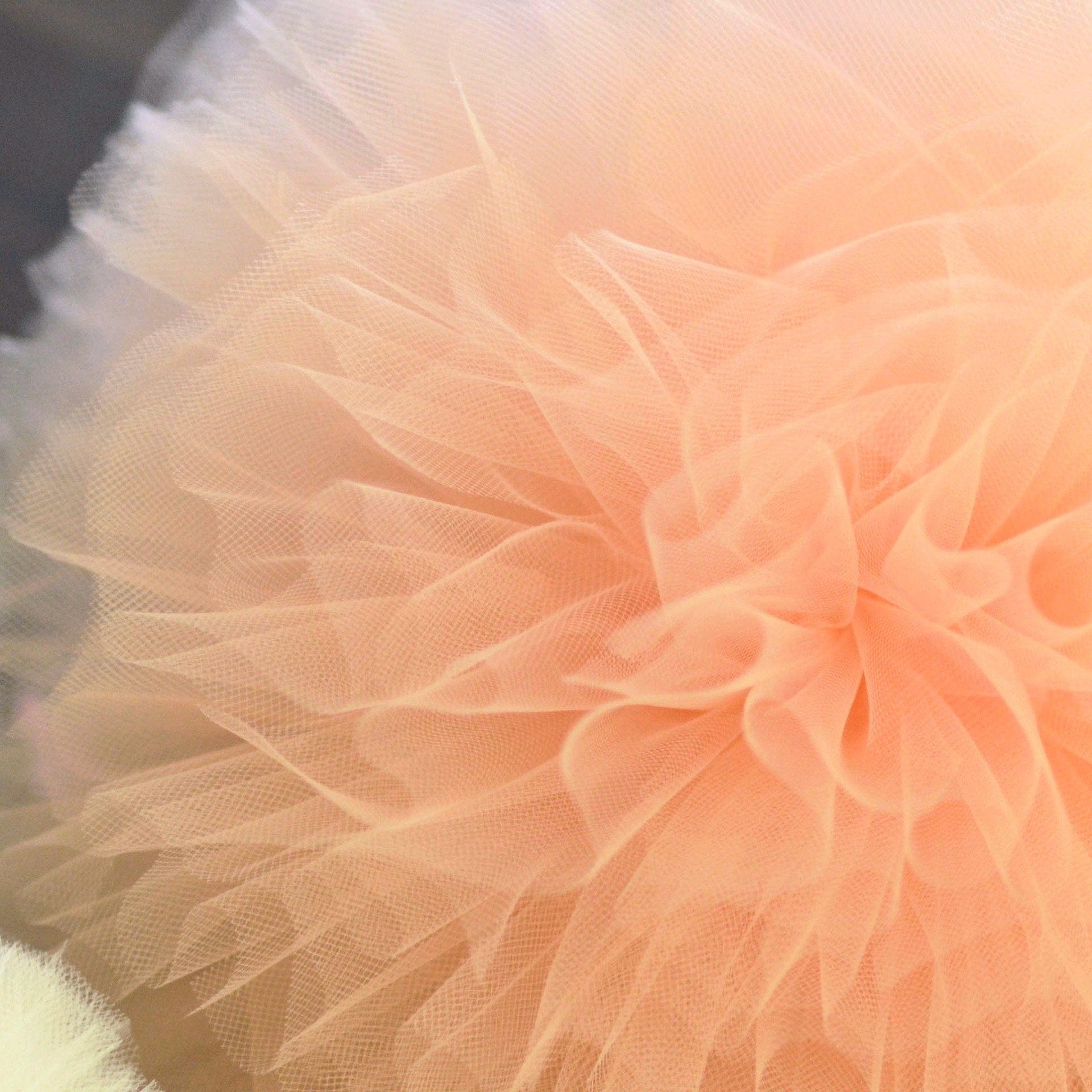 Peach tulle pom pom - Decopompoms