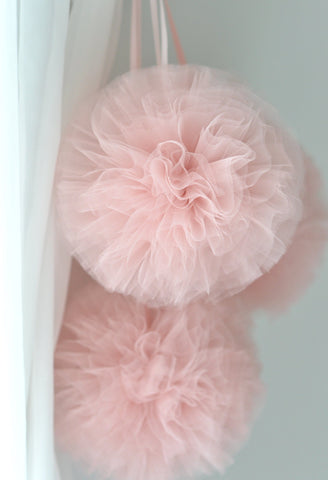 Rose gold tulle pom pom - Decopompoms