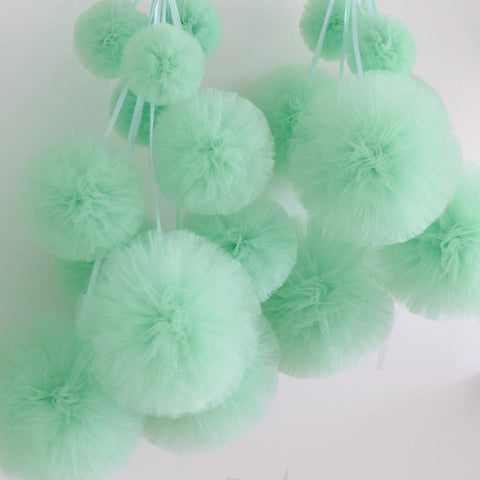 5 Mint mixed size tulle pompoms set - Decopompoms