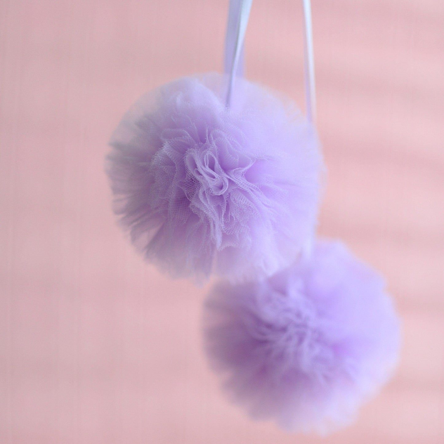 Lavander tulle pom poms set - Decopompoms
